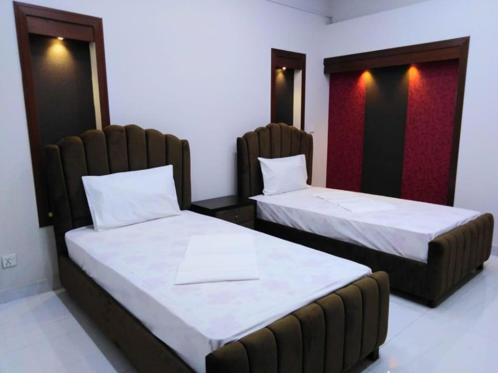 Islamabad Travelodge Guest House ภายนอก รูปภาพ