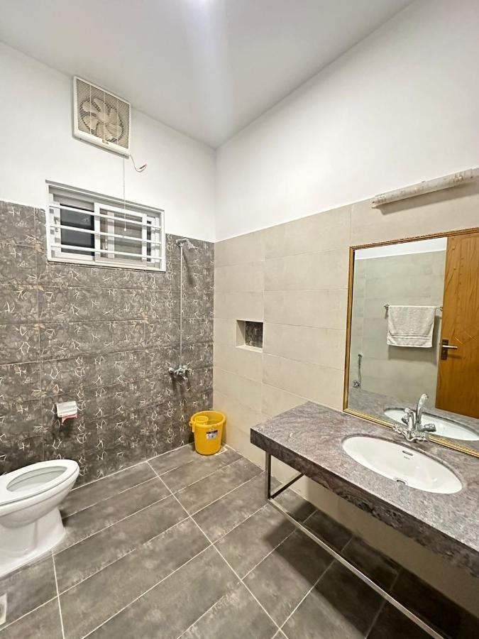 Islamabad Travelodge Guest House ภายนอก รูปภาพ